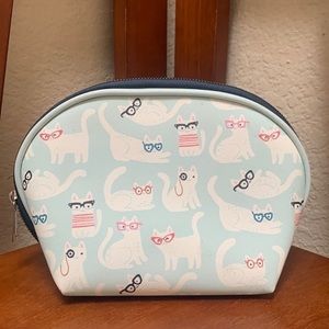 Studio Ho! Make - Up Bag..